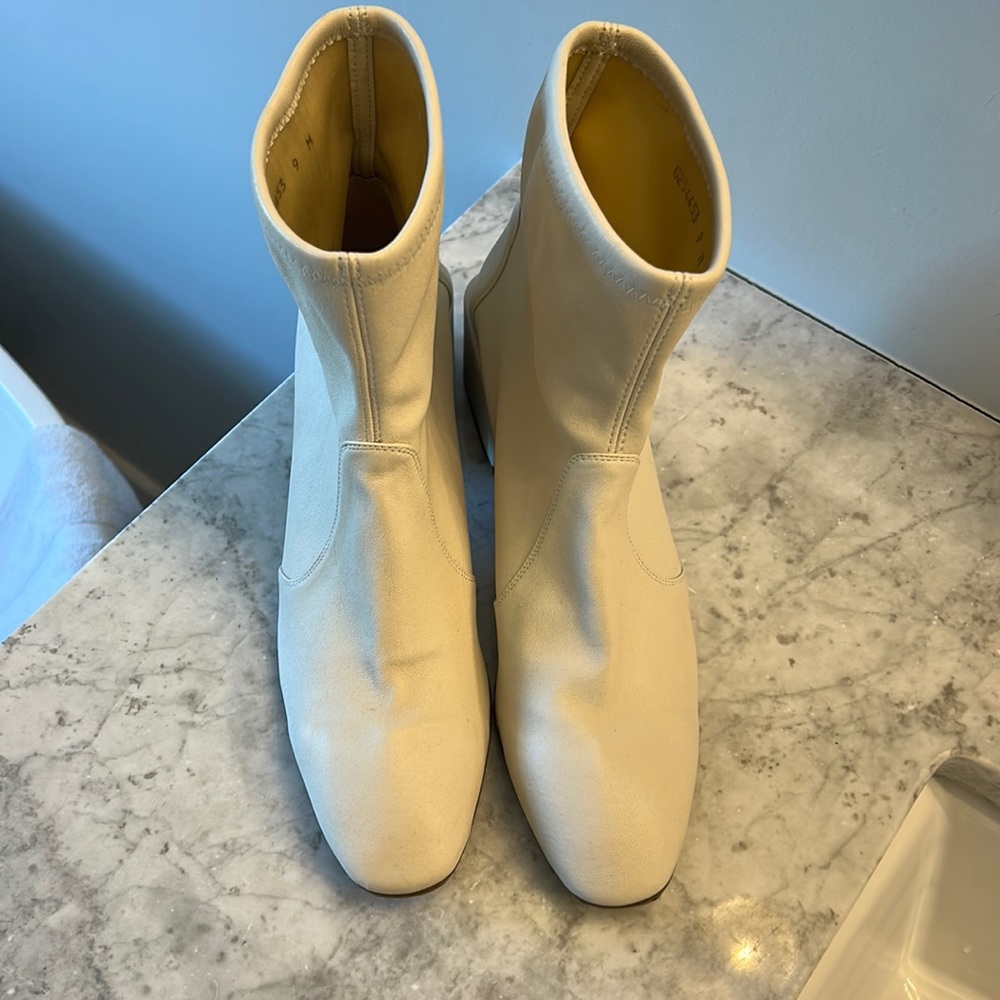 Stuart Weitzman white boots